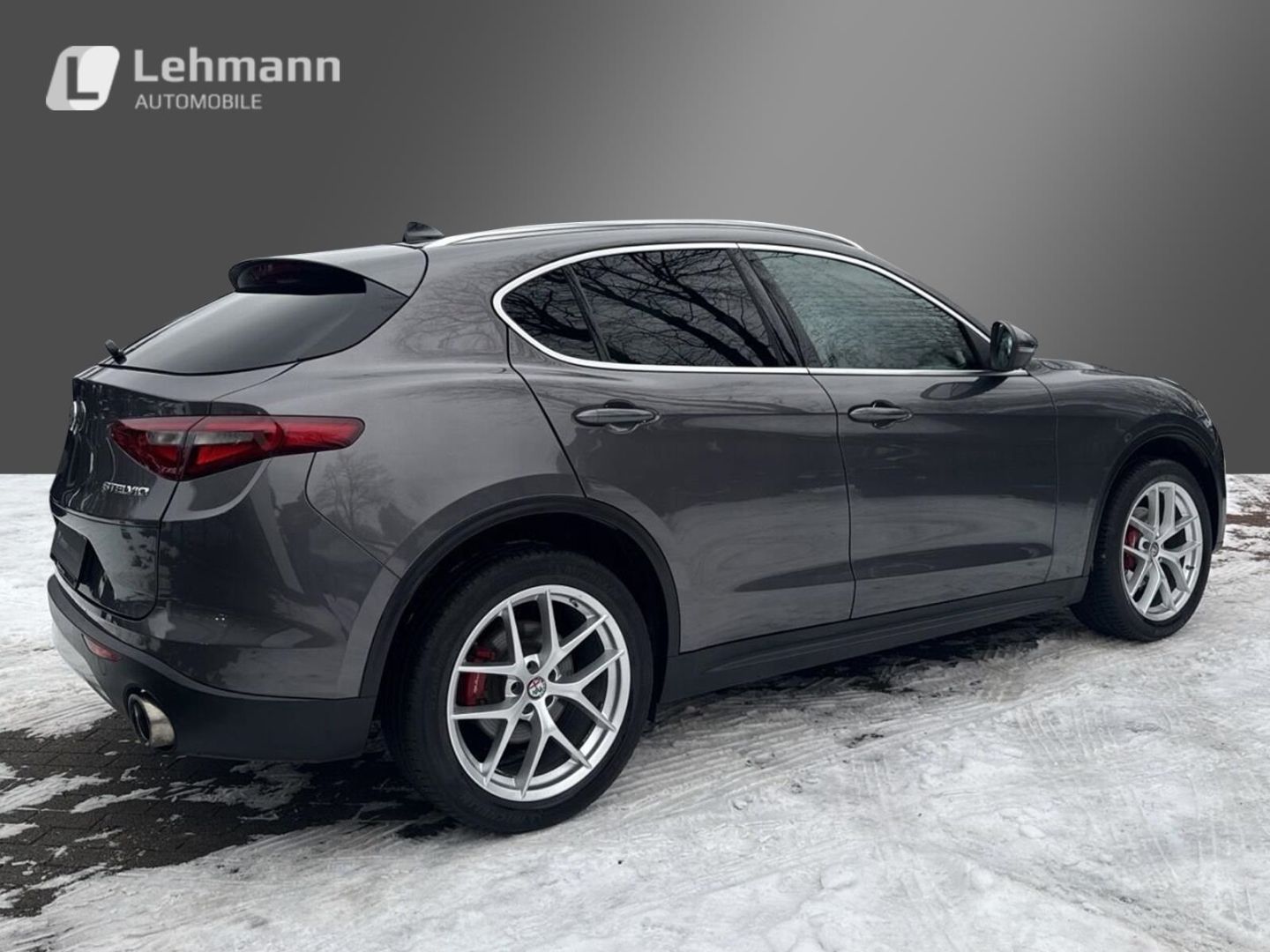 Fahrzeugabbildung Alfa Romeo Stelvio Super Q4 -Panoramadach-Xenon-AHK-