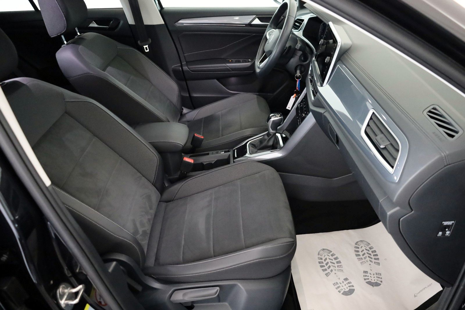 Fahrzeugabbildung Volkswagen T-Roc Style T.Leder,Navi,LED,ACC,SH,PDC,SR+WR