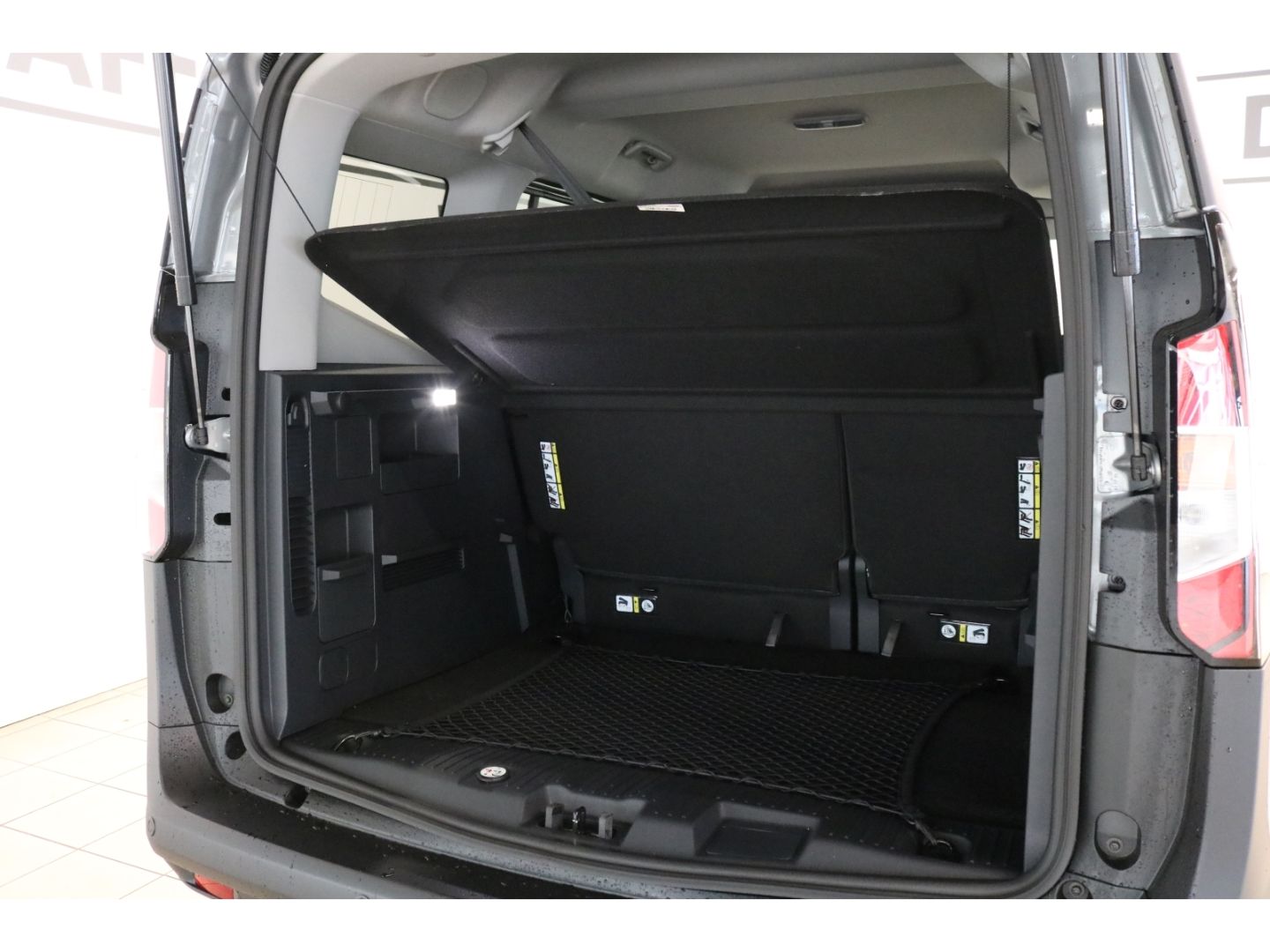 Fahrzeugabbildung Ford Tourneo Courier Active Navi ACC DAB SHZ LenkradH