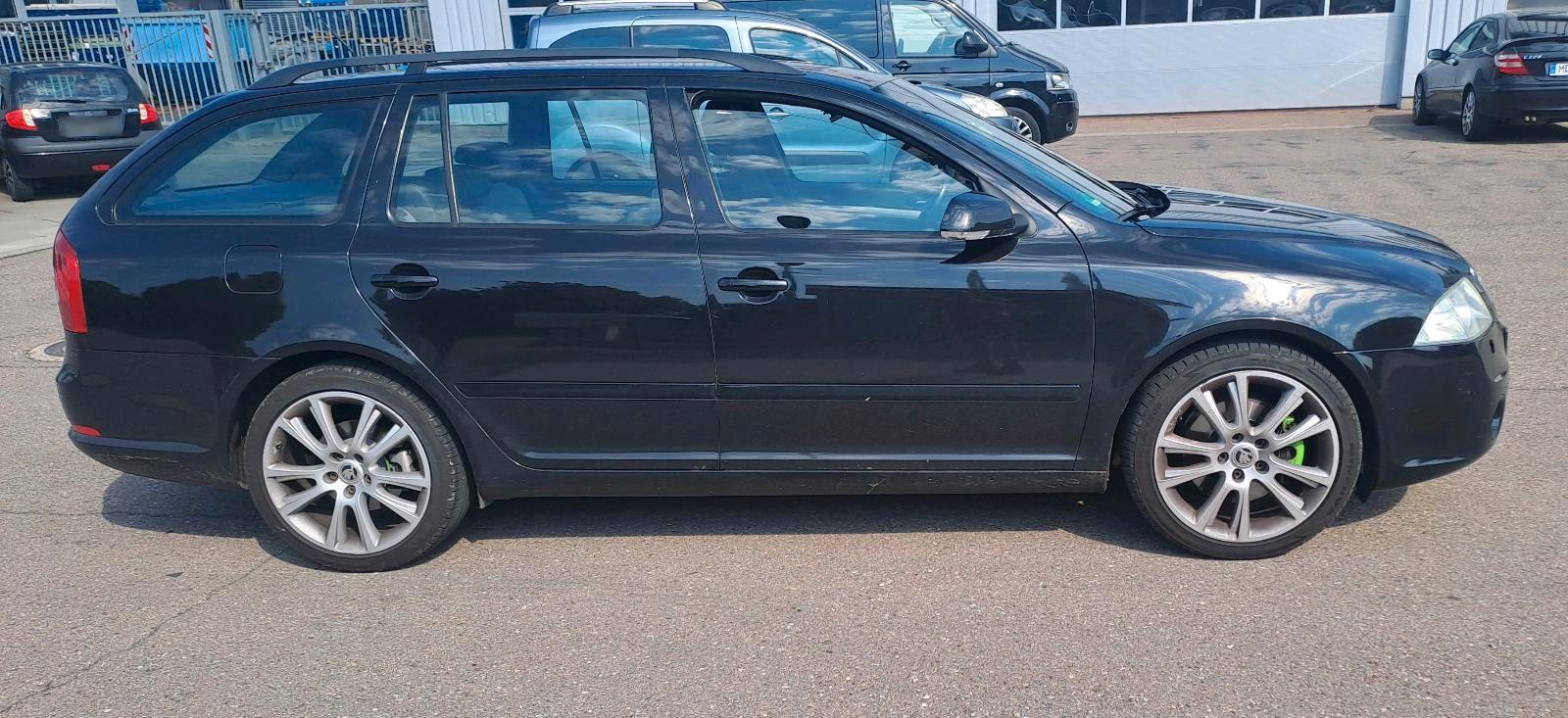 Skoda Octavia 2007 — interior