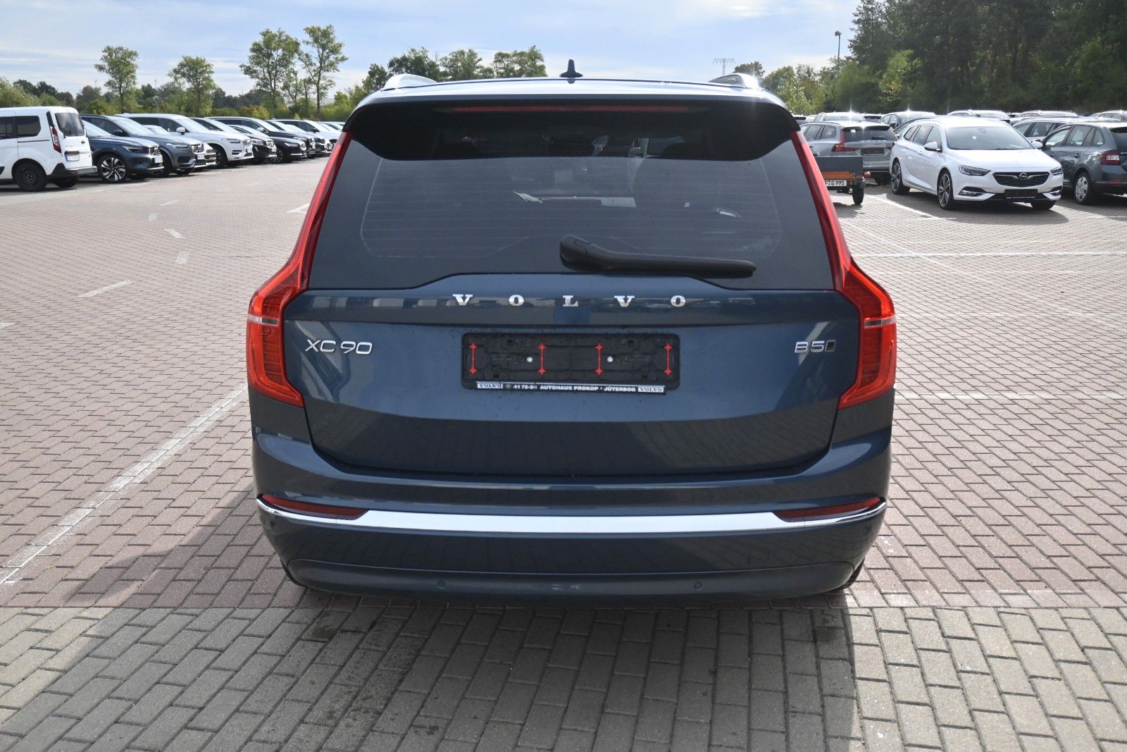 Fahrzeugabbildung Volvo XC90B5 D Plus Bright AWD*360°*Alarm*FSHZG*STHZG*