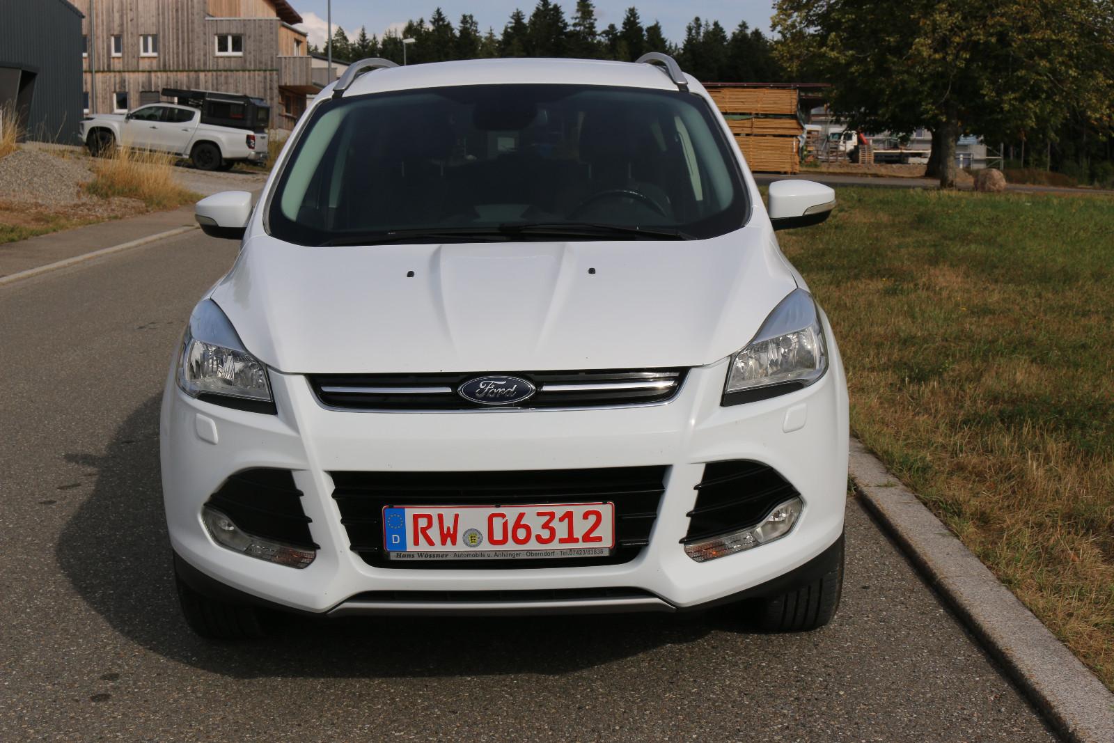 Ford Kuga Titanium 4 x 4 AHK, 6-Gang