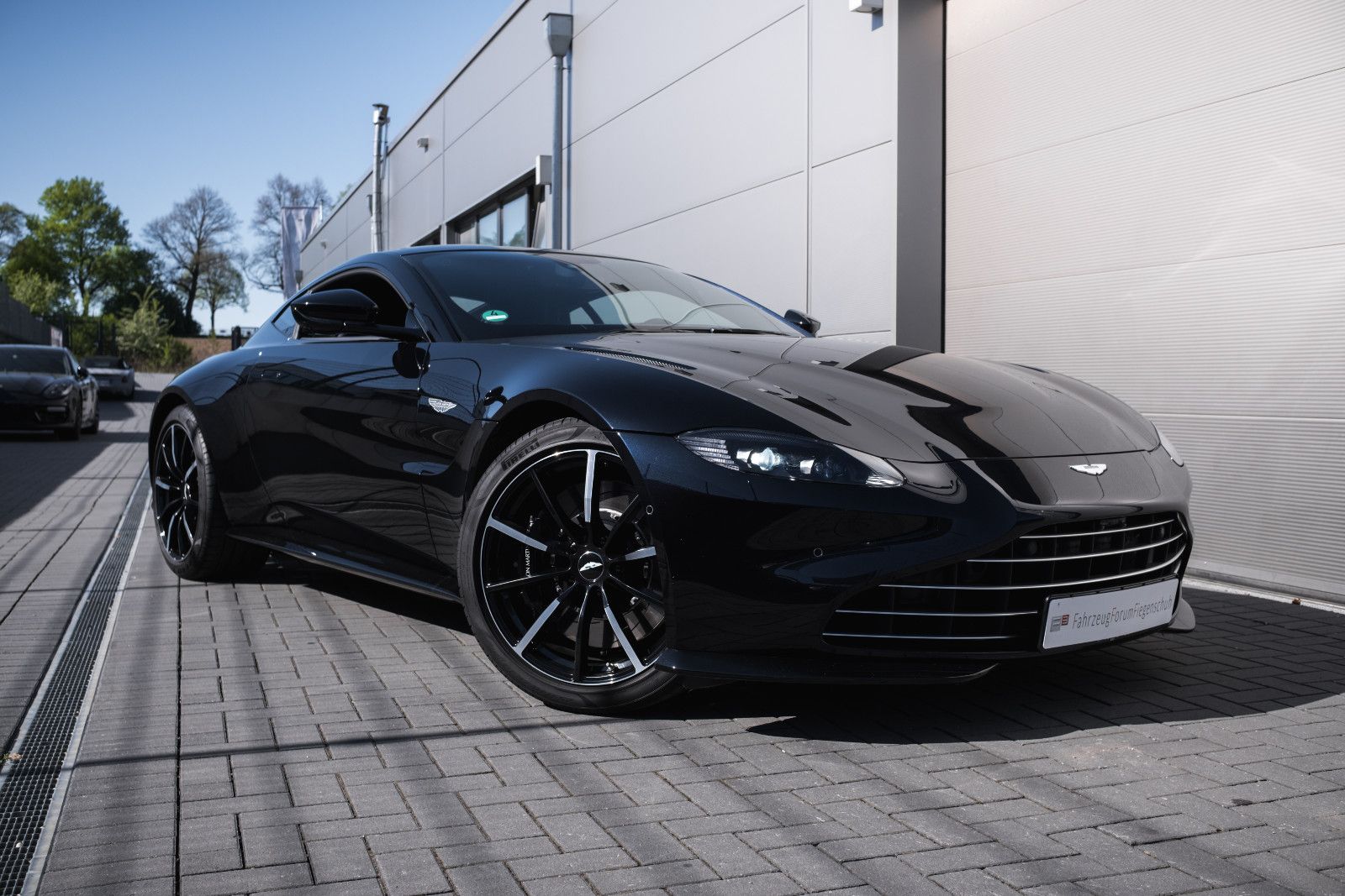 Fahrzeugabbildung Aston Martin V8 Vantage 4.0 V8 - Sitzbelüftung-Service neu