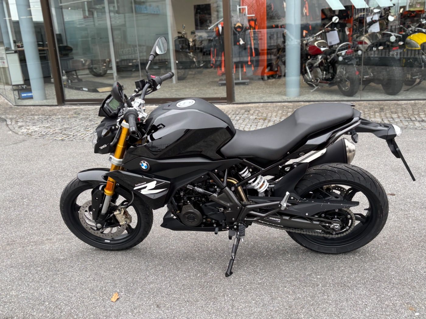 Fahrzeugabbildung BMW G 310 R