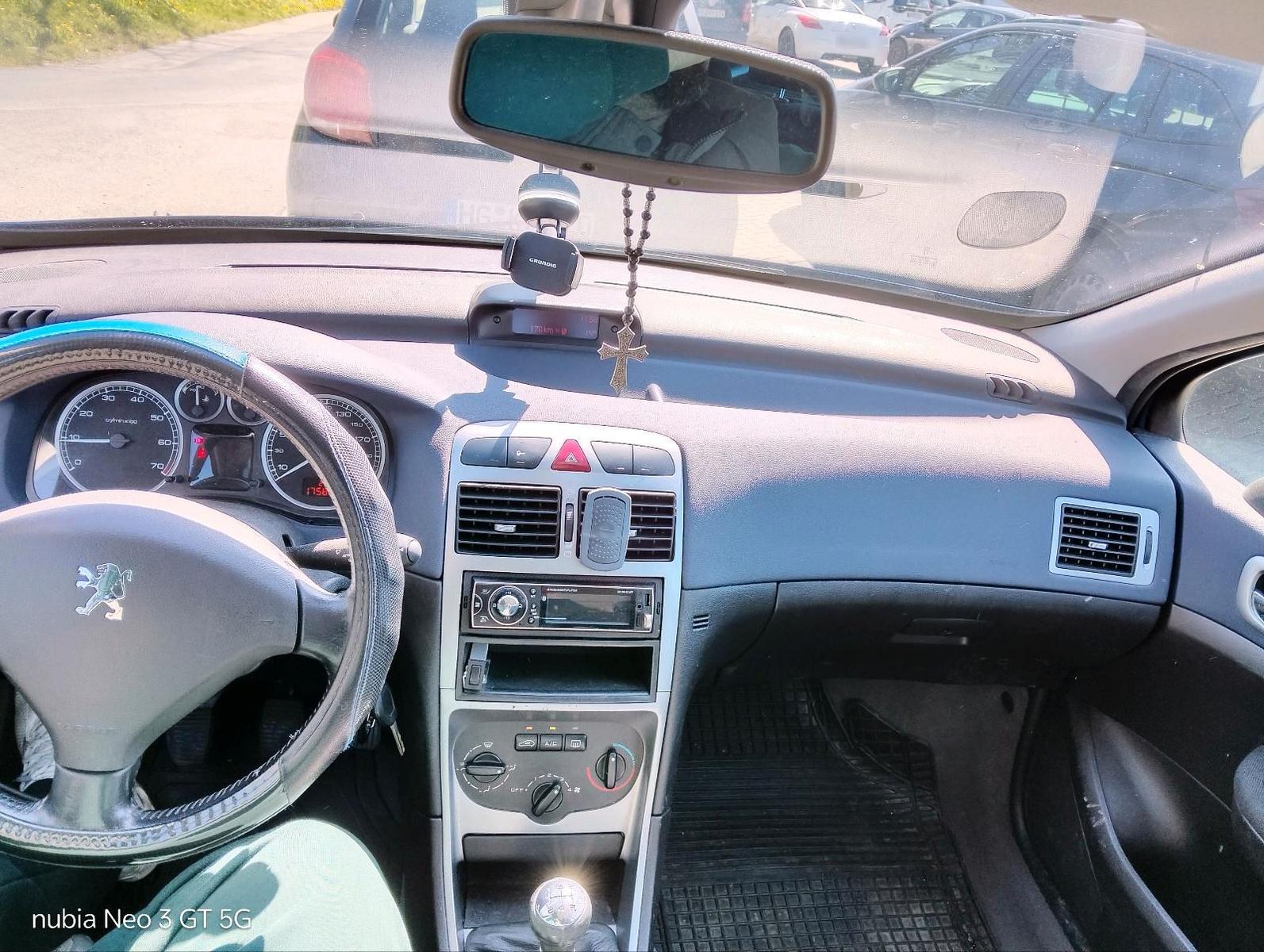 Peugeot 307 2004 — photo 14