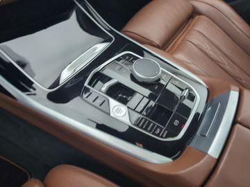 BMW X7 - 12