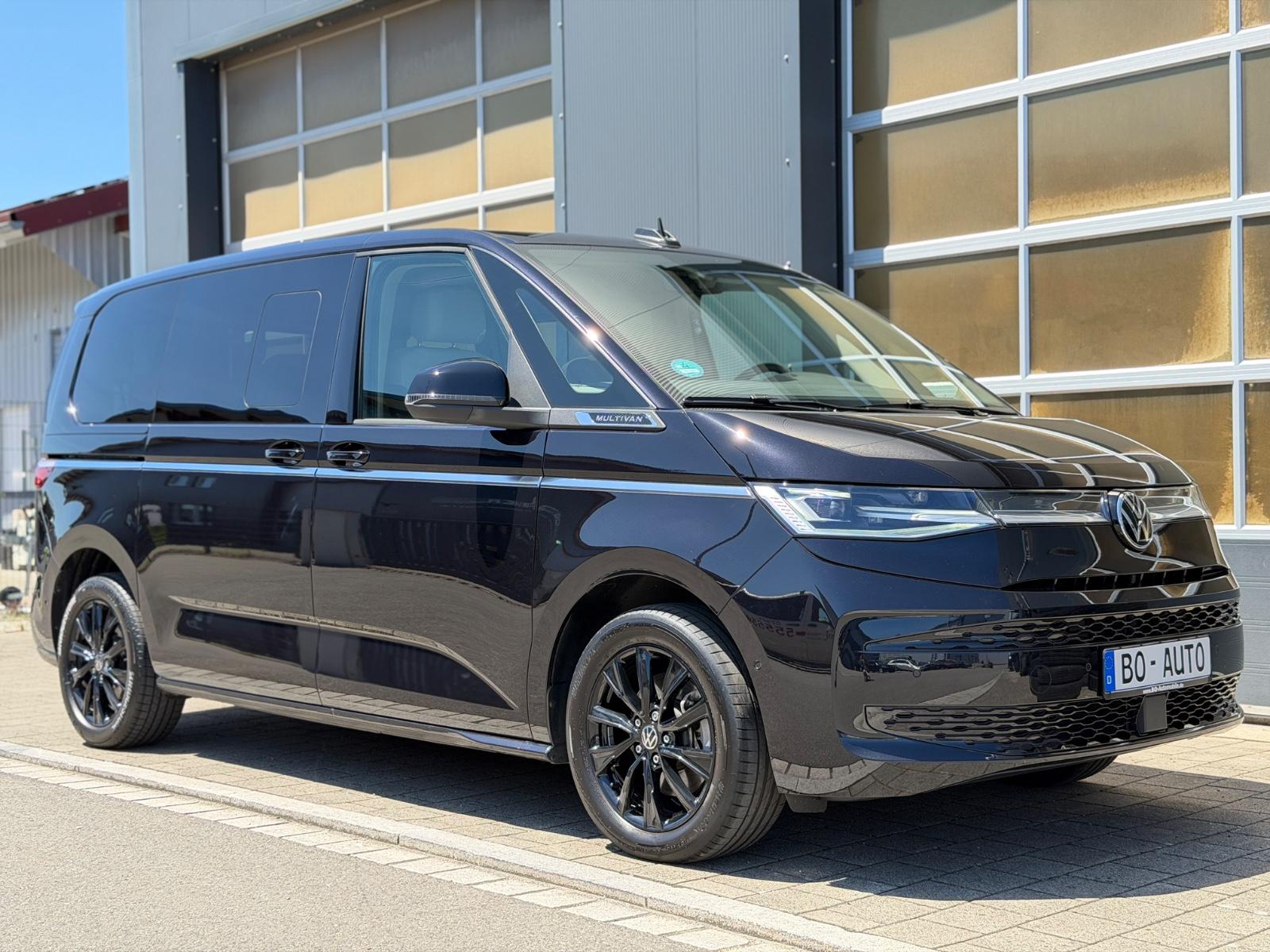 Volkswagen T7 MultivanSTYLE Leder PANO AHK DCC ACC Std Hzg