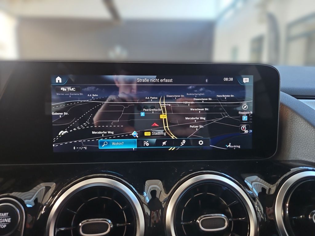 Fahrzeugabbildung Mercedes-Benz B 200 STYLE AHK Navi LED SHZ KAM SpurH ParkAss