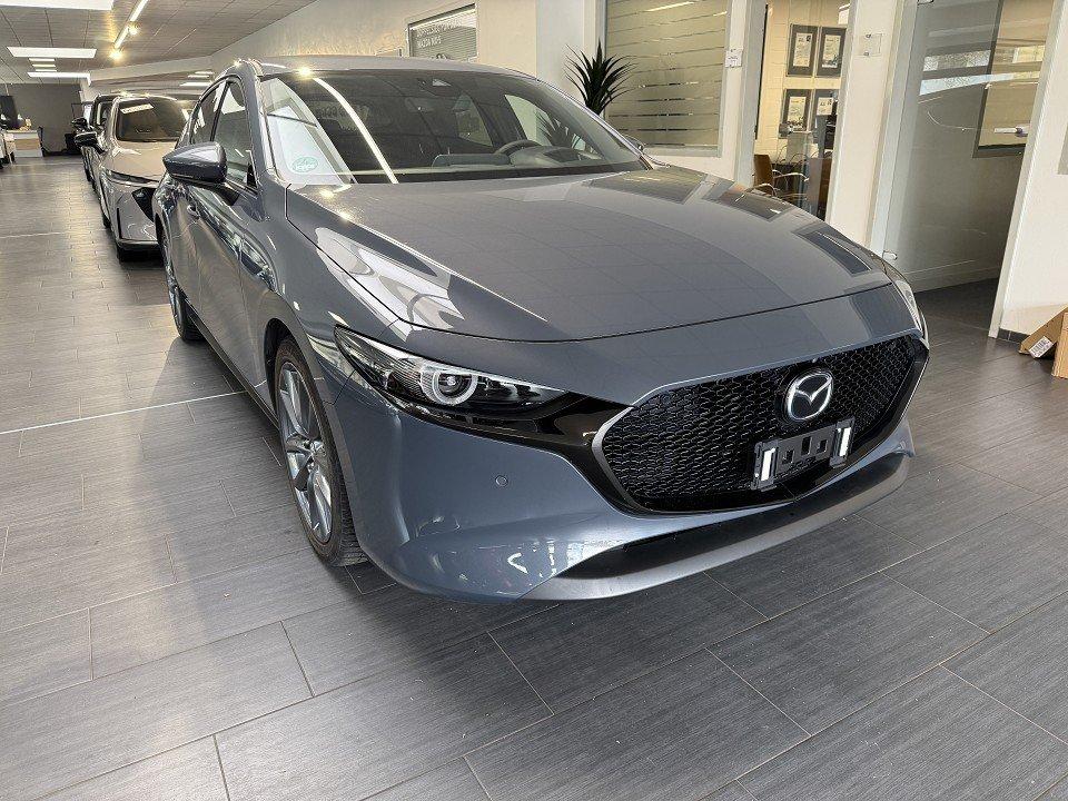Mazda 3 2.0 122PS Selection 360° Bose Matrix-LED