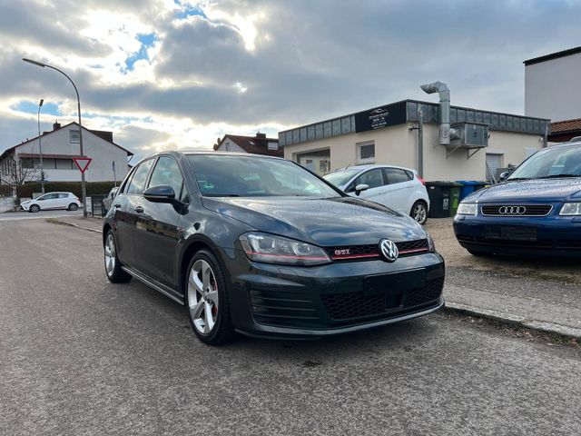 Volkswagen Golf VII GTI 2.0 TSI DSG Navi Xenon ACC Pano PDC