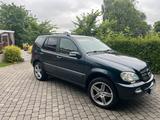 Mercedes-Benz ML 500 V8 Mercedes Benz - gebrauchte Mercedes-Benz ML 500 aus dem Jahr 2003