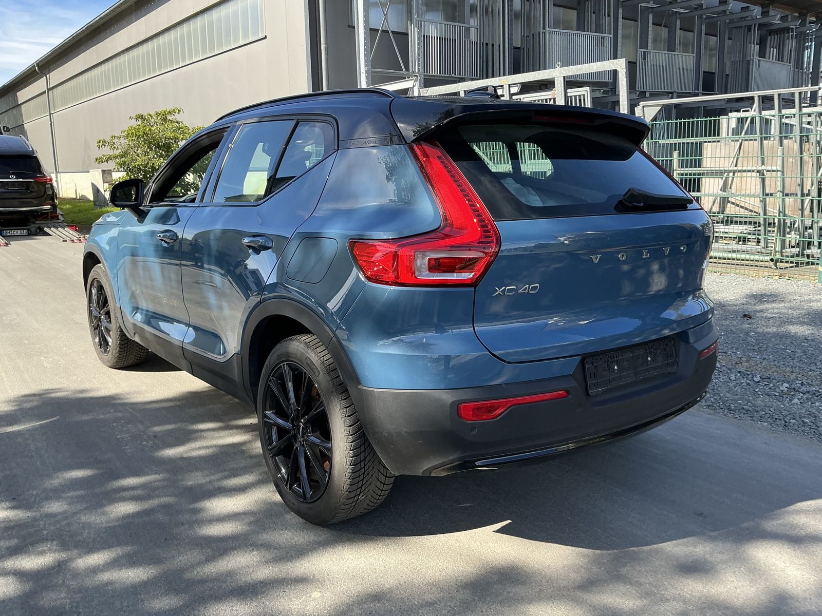 Volvo XC40 Plus R.Cam NaviAHK ACC LED SHZ 82 kWh  imagem 2