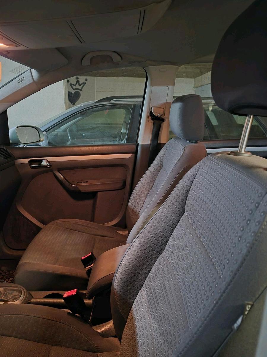 Volkswagen Touran 2006 — photo 6