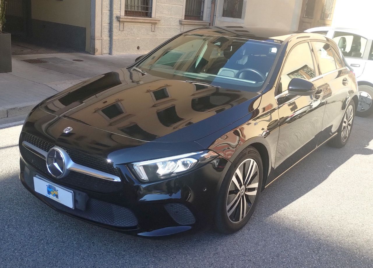 Mercedes-Benz Mercedes-benz A 180 d Automatic Business