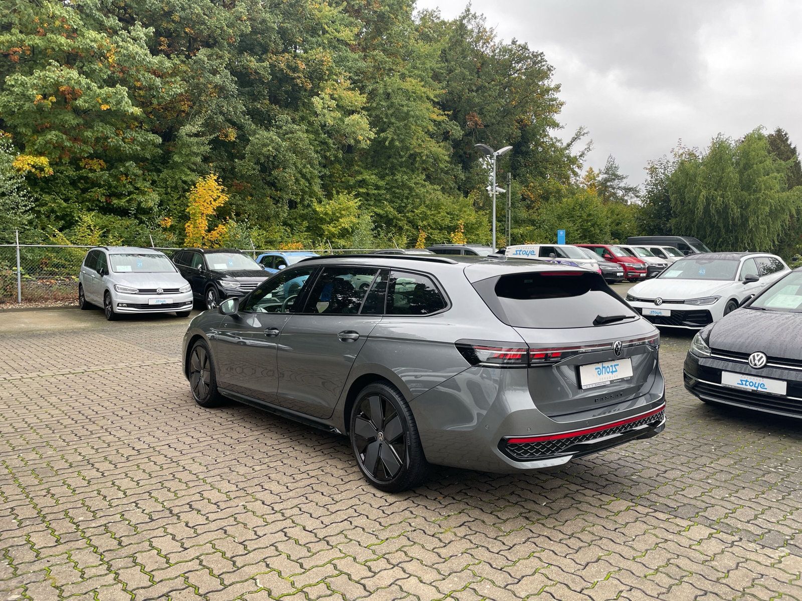 Passat Var. R-Line TDi DSG Navi AZV Matrix