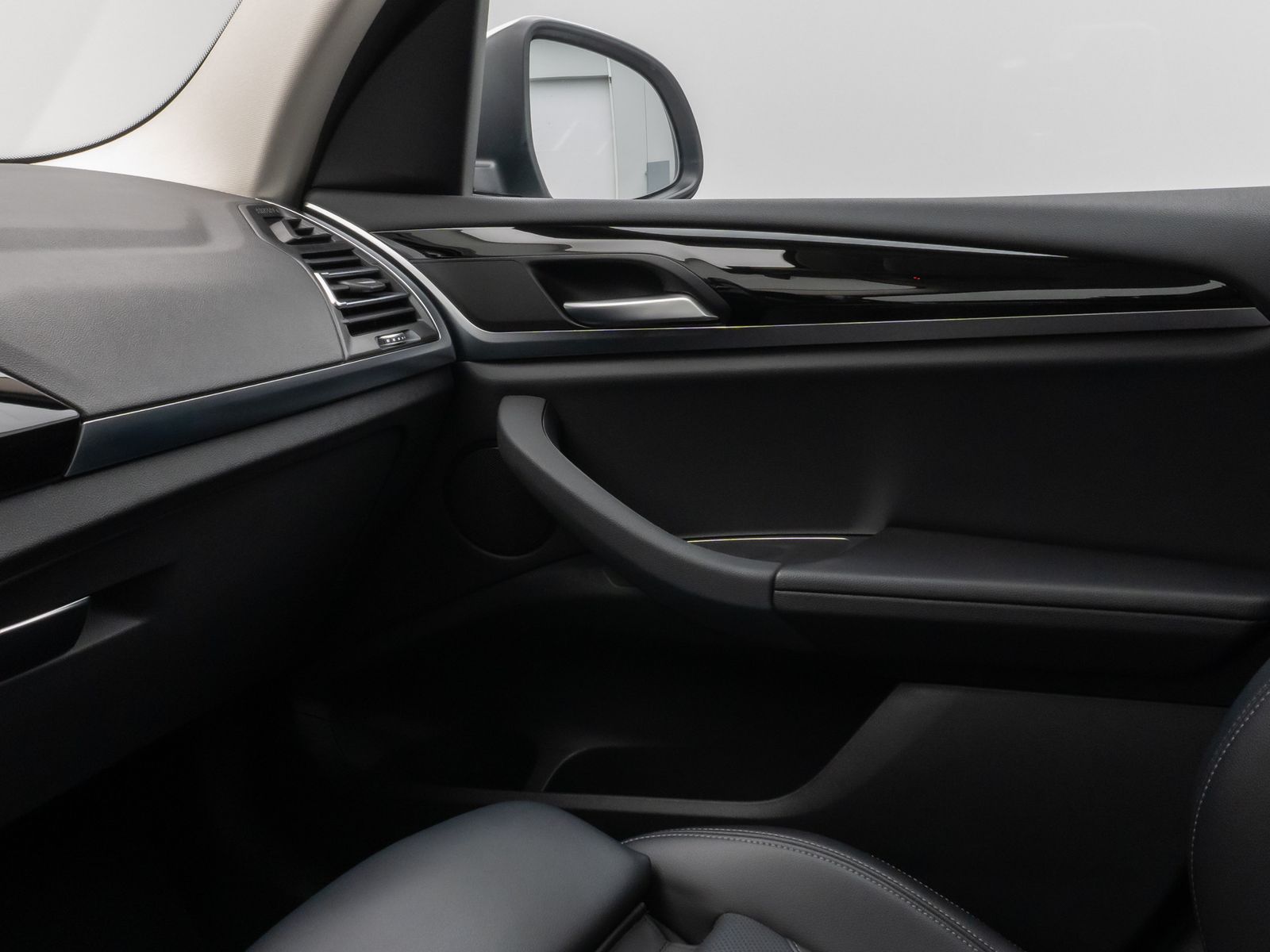 Fahrzeugabbildung BMW X3 xD20d Kamera DAB Leder Lenkradheizg Sport LED
