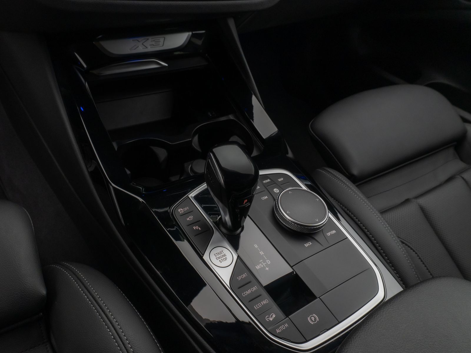 Fahrzeugabbildung BMW X3 xD20i 360° DAB Leder WLAN LED Sport 18Zoll