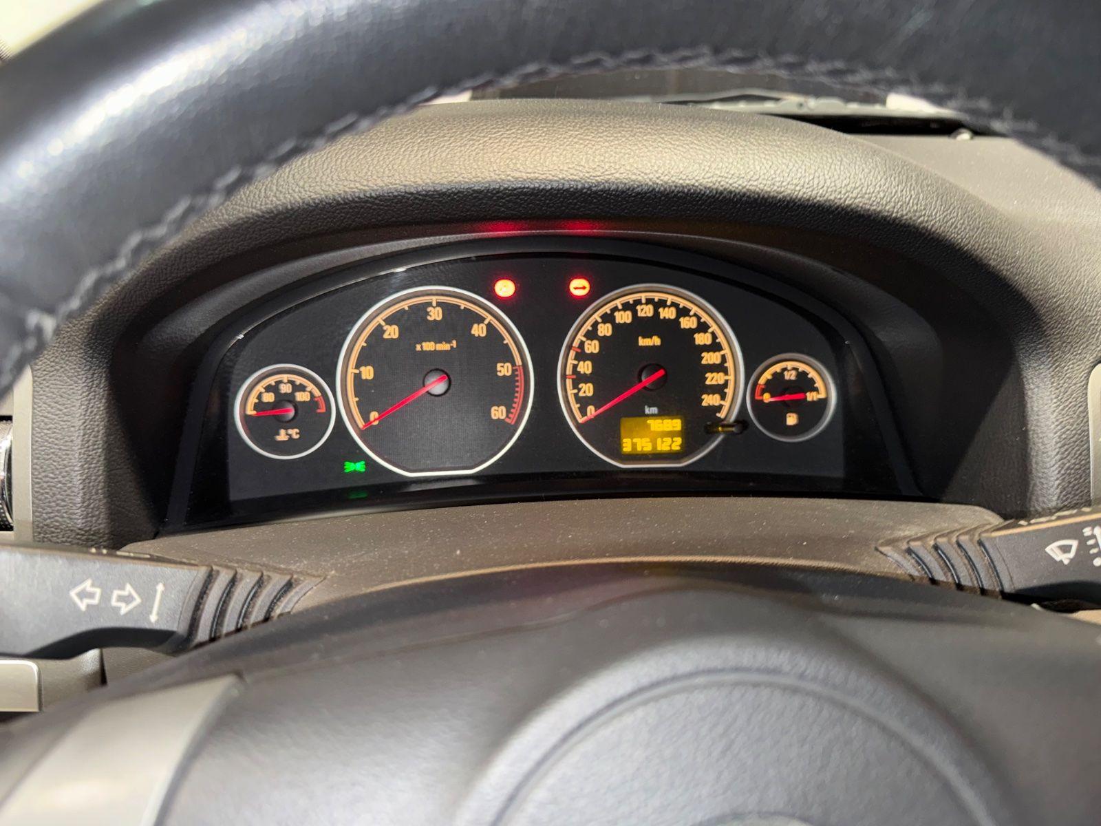 Opel Vectra 2009 — photo 11