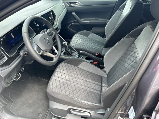 Fahrzeugabbildung Volkswagen Taigo R-LINE 1.5 TSI IQ.DRIVE TRAVEL-ASSIST ACC