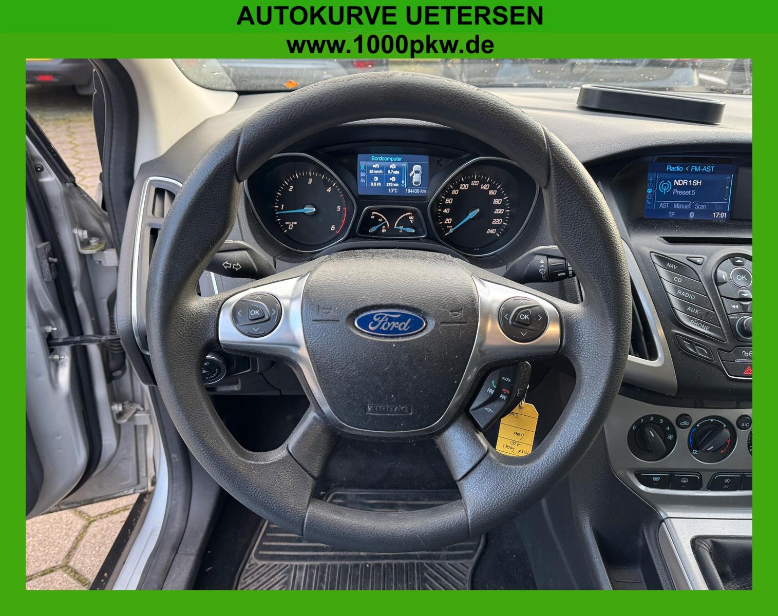 Ford Focus 2011 — photo 11