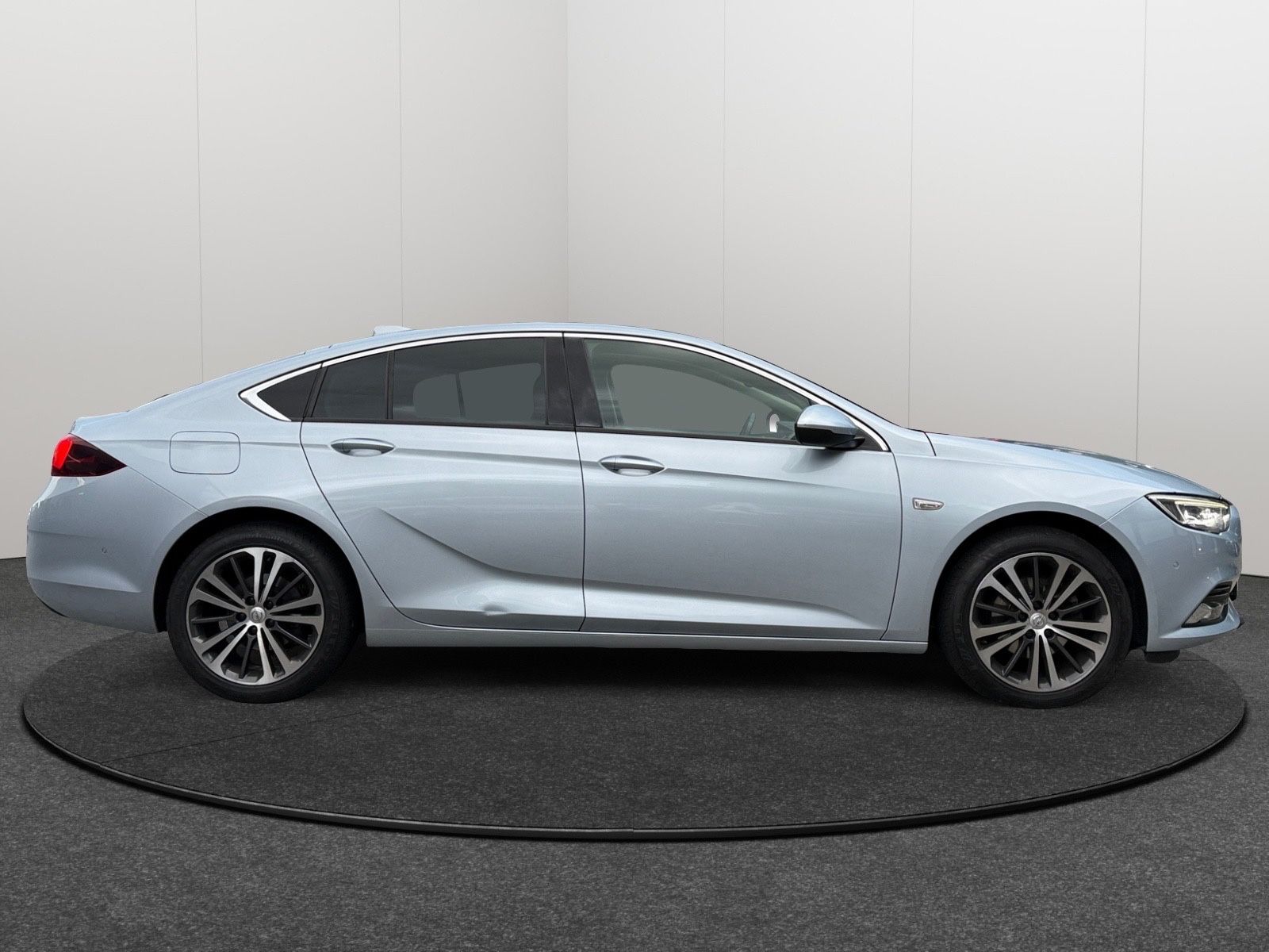Fahrzeugabbildung Opel Insignia B Grand Sport Dynamic/LED/R-Kamera/Temp