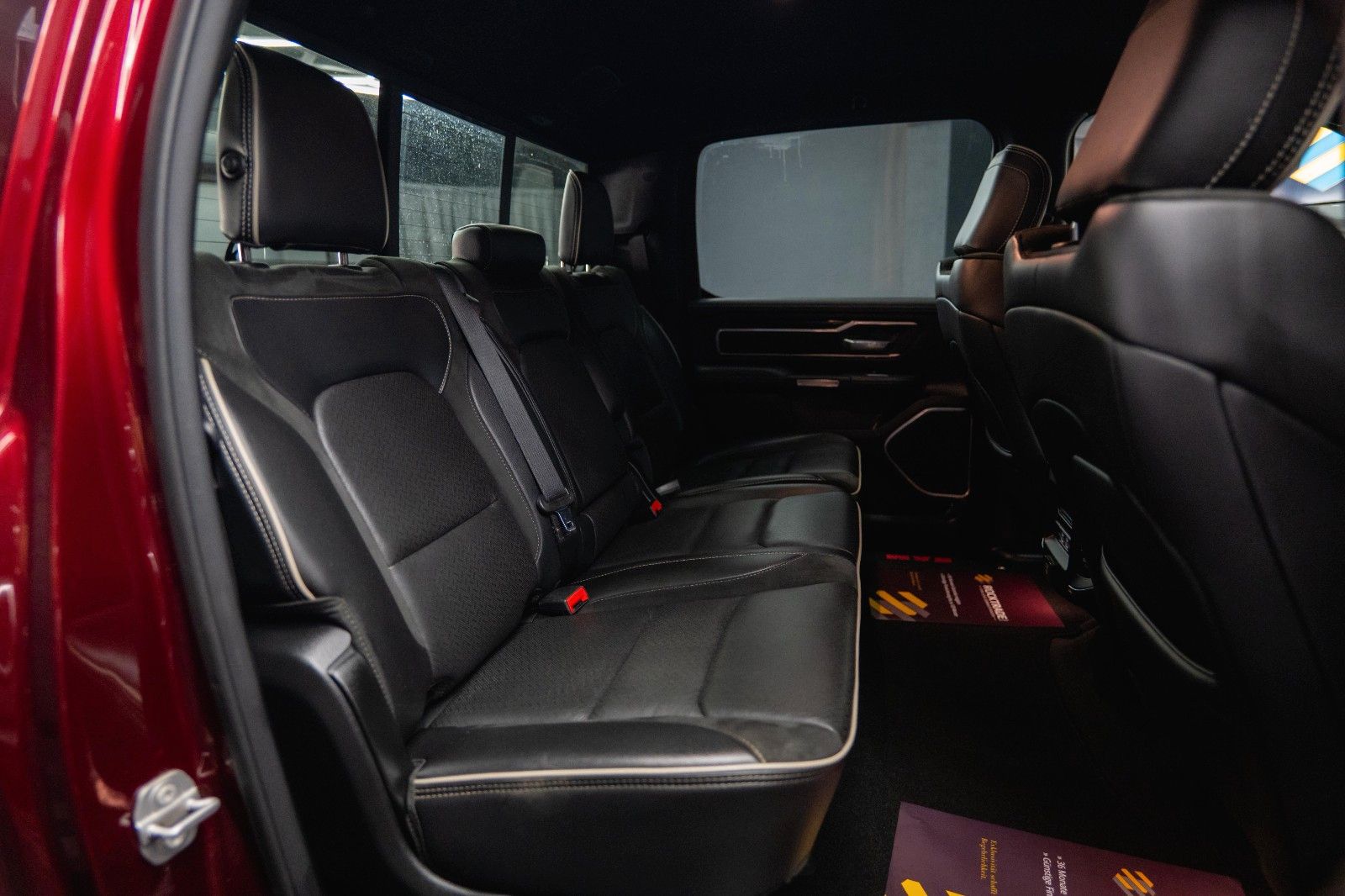 Fahrzeugabbildung Dodge RAM 5.7 V8 HEMI 4x4 NIGHT-Edition LARAMIE Sport