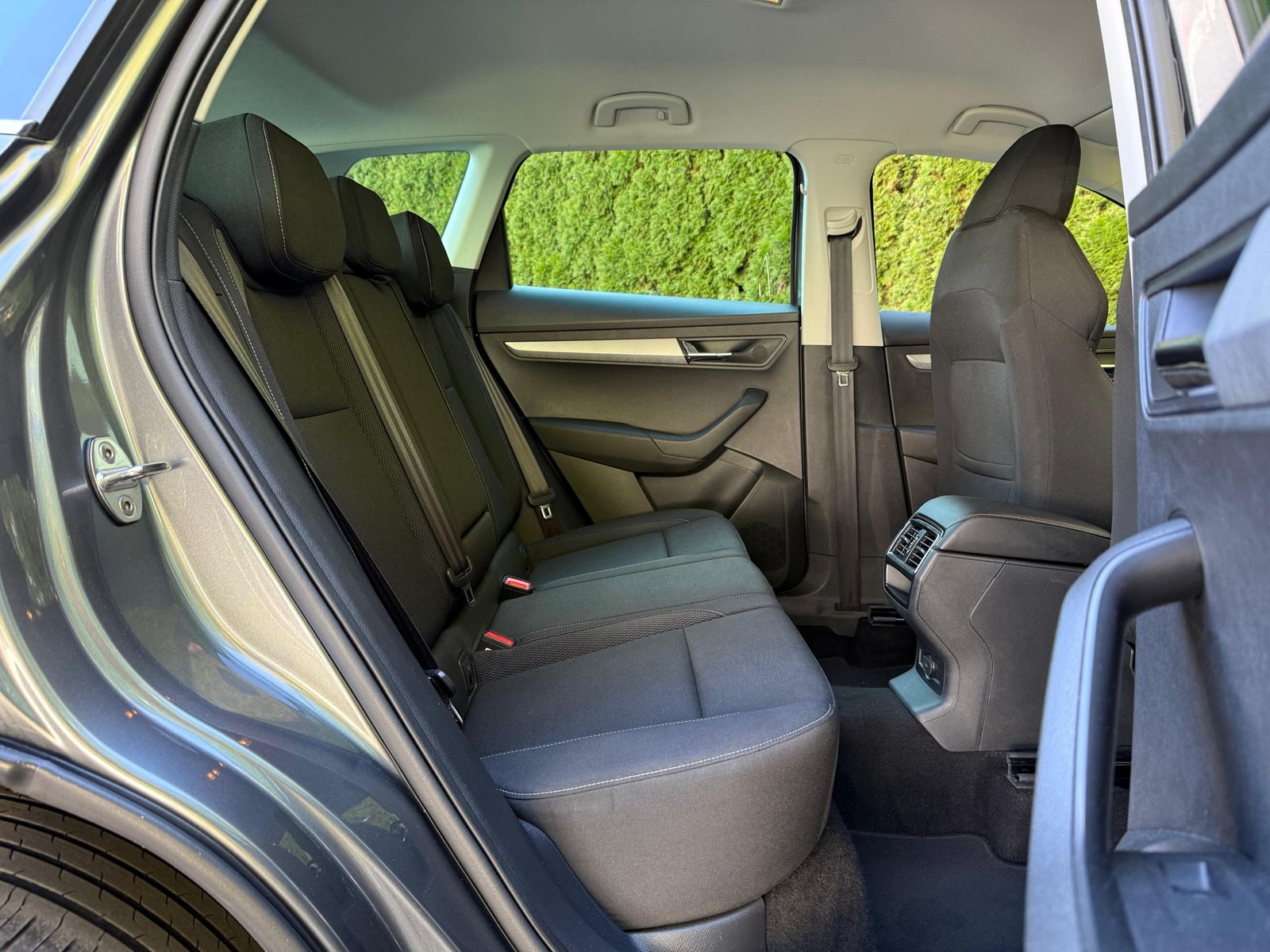 Fahrzeugabbildung SKODA Karoq 1.5 TSI Ambition LED+KAMERA+VIRT+CARPL+DAB