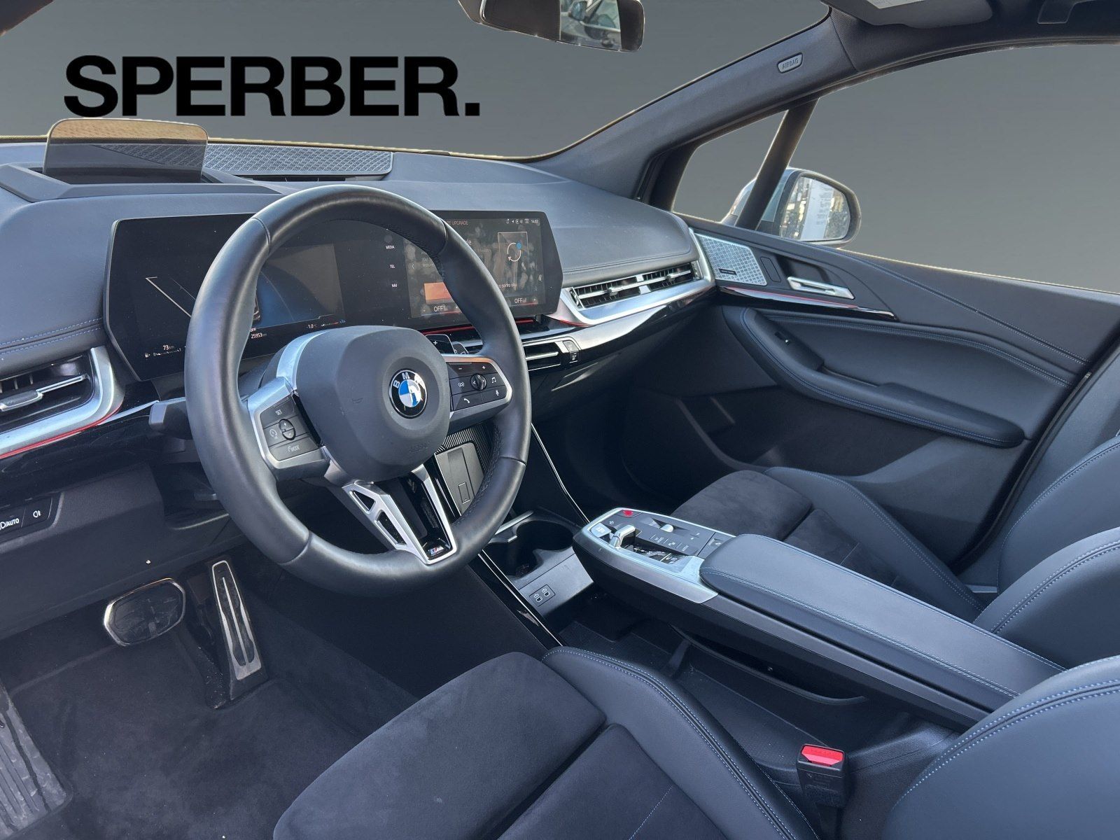 BMW 223 Active Tourer - Bild 10