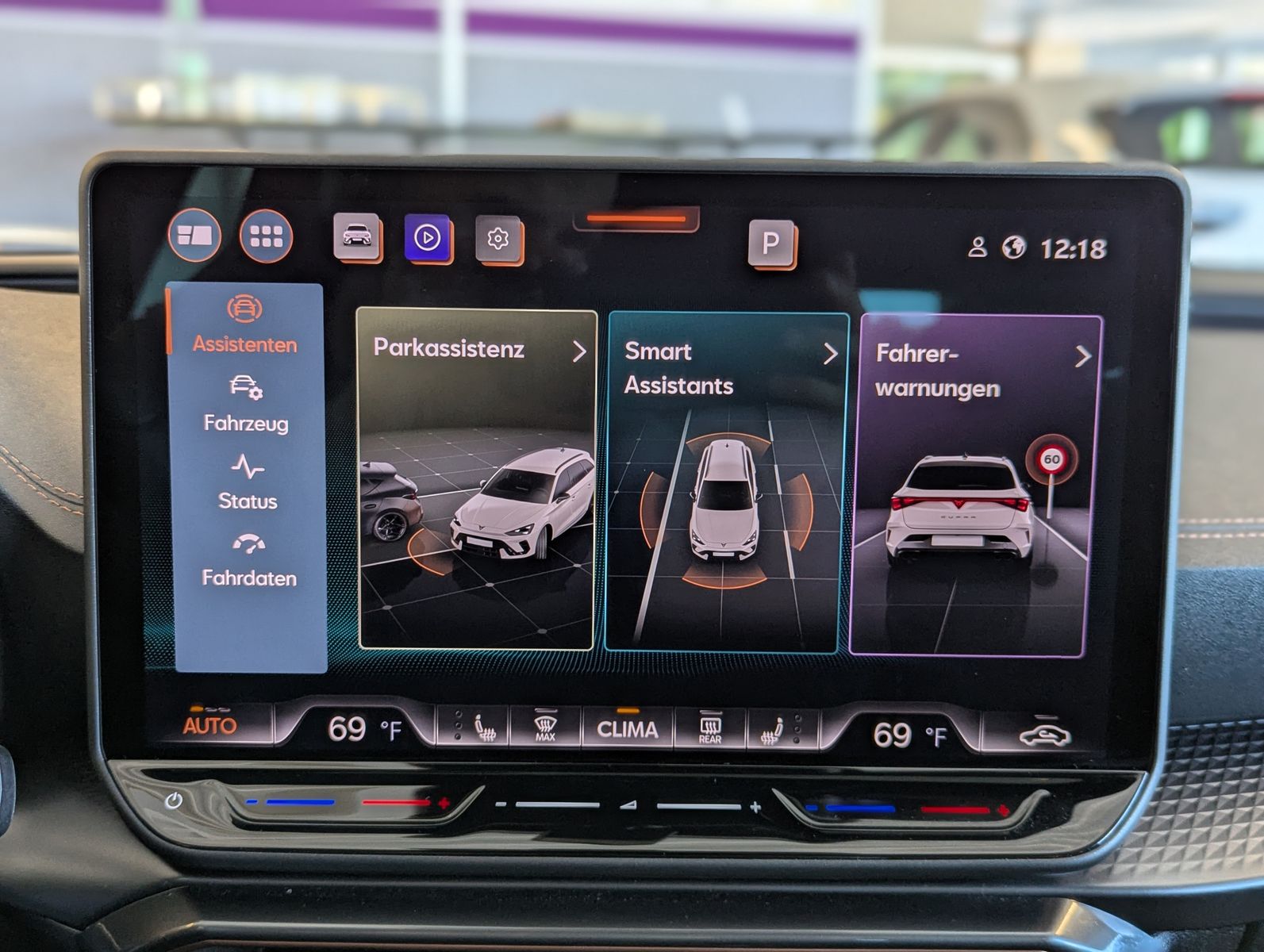 Fahrzeugabbildung CUPRA Leon 1.5 eTSI DSG Skyline Dinamica Memory AHK 19