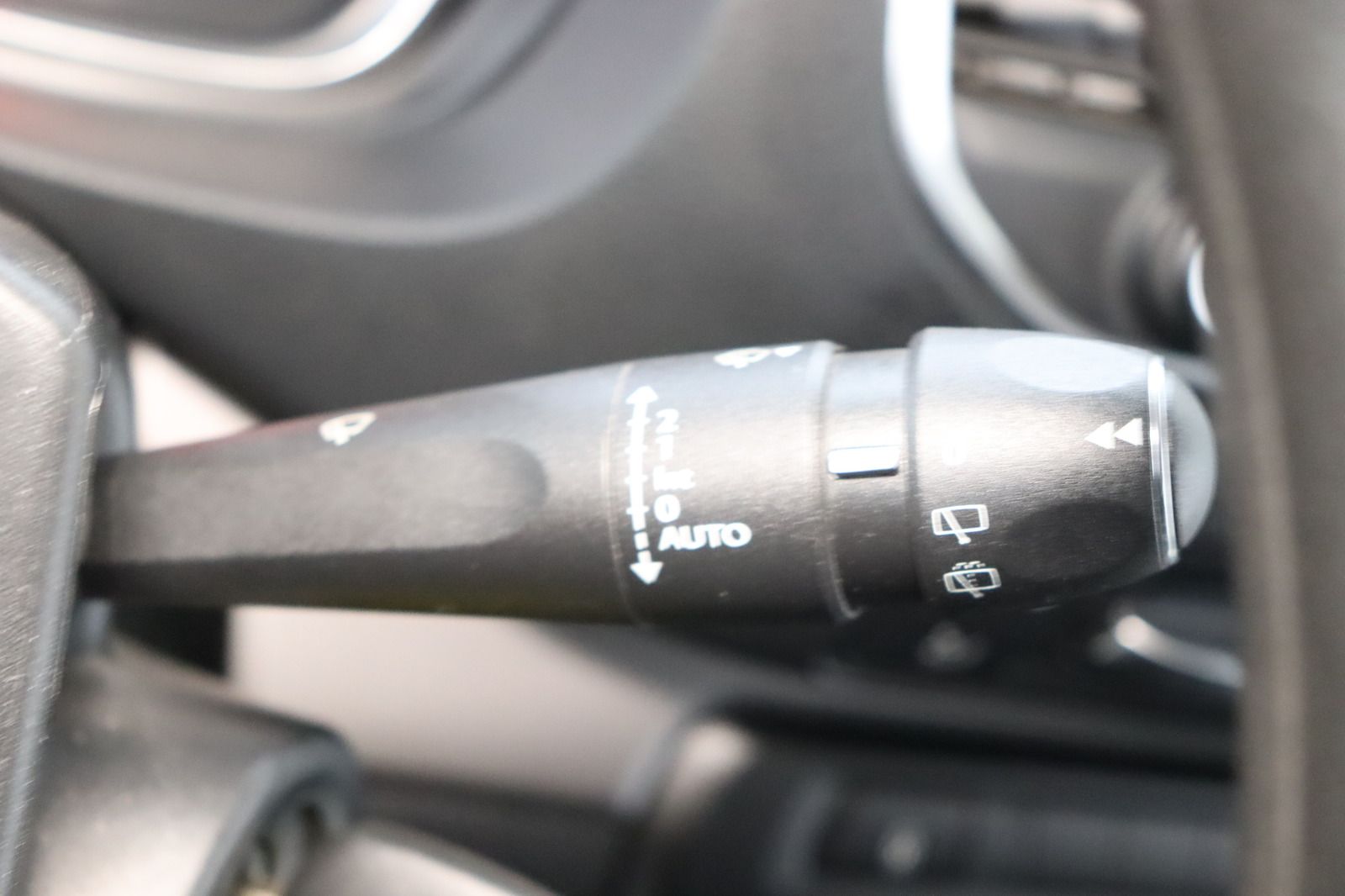 Fahrzeugabbildung Citroën Spacetourer Feel M * HUD * LED * RFK * AHK