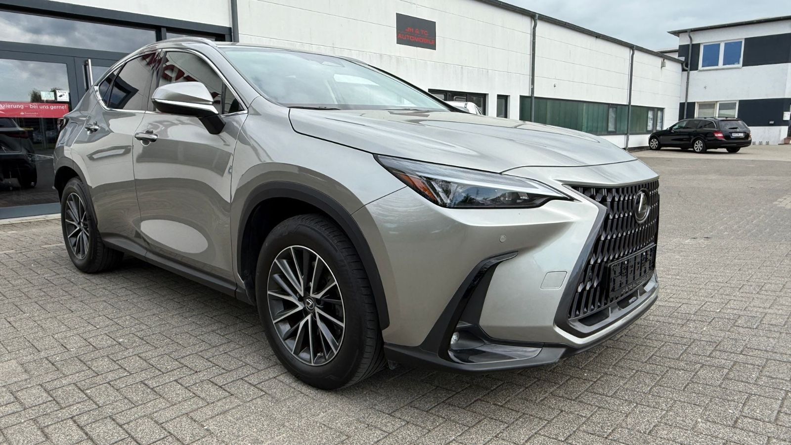 LEXUS NX 450