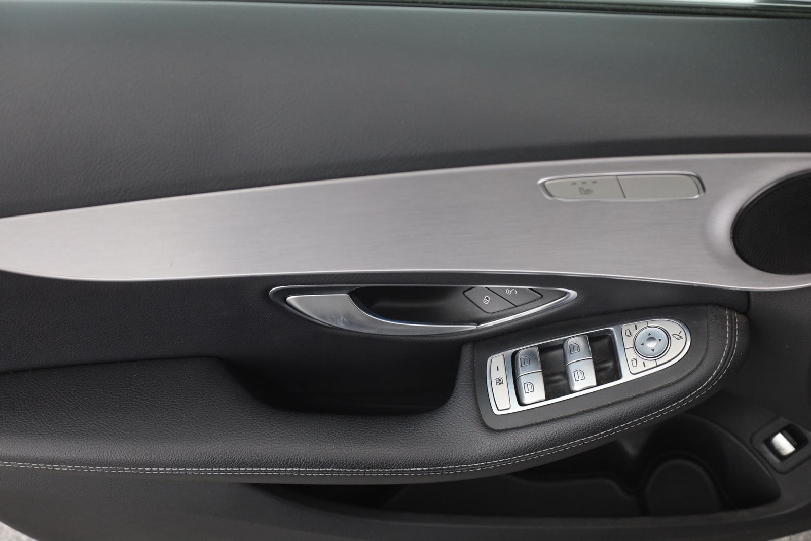 Mercedes-Benz C180 T CGI Avantgarde LED Navi Sitzheizung PDC