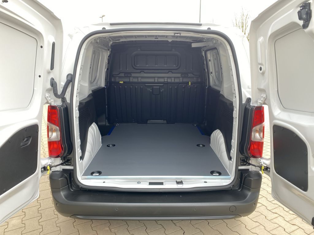 Fahrzeugabbildung Citroën Berlingo 1.5 Diesel 100 M XTR *Navi*Cam*3 Sitze*