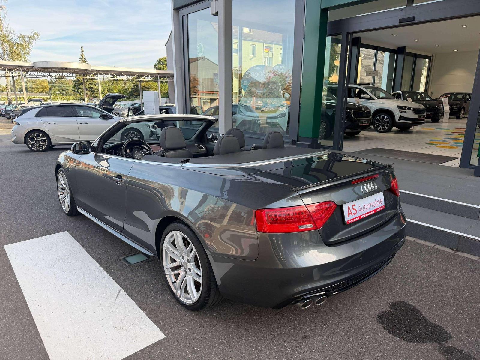 AUDI A5 CABRIOLET 2.0 TDI 190ch S-LINE BVA Sièges cuir chauffants Caméra de recul ACC