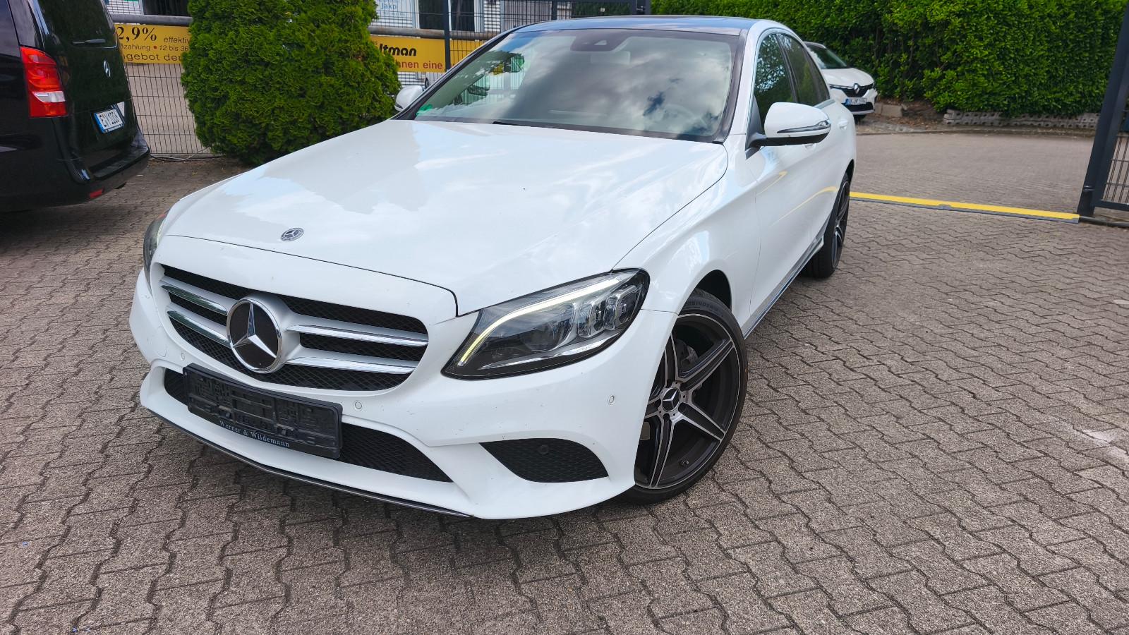 Mercedes-Benz C 220d 4Matic AUTOMATIK LED PANO Garantie scheck