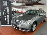 Mercedes-Benz E 200 CDI BlueEfficiency * AHK / Garantie * - Mercedes-Benz E 200: Cdi Blueefficiency