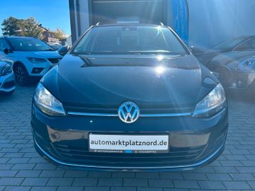 Volkswagen Golf - 2