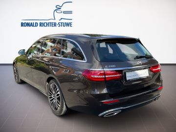 Mercedes E 200 - 8