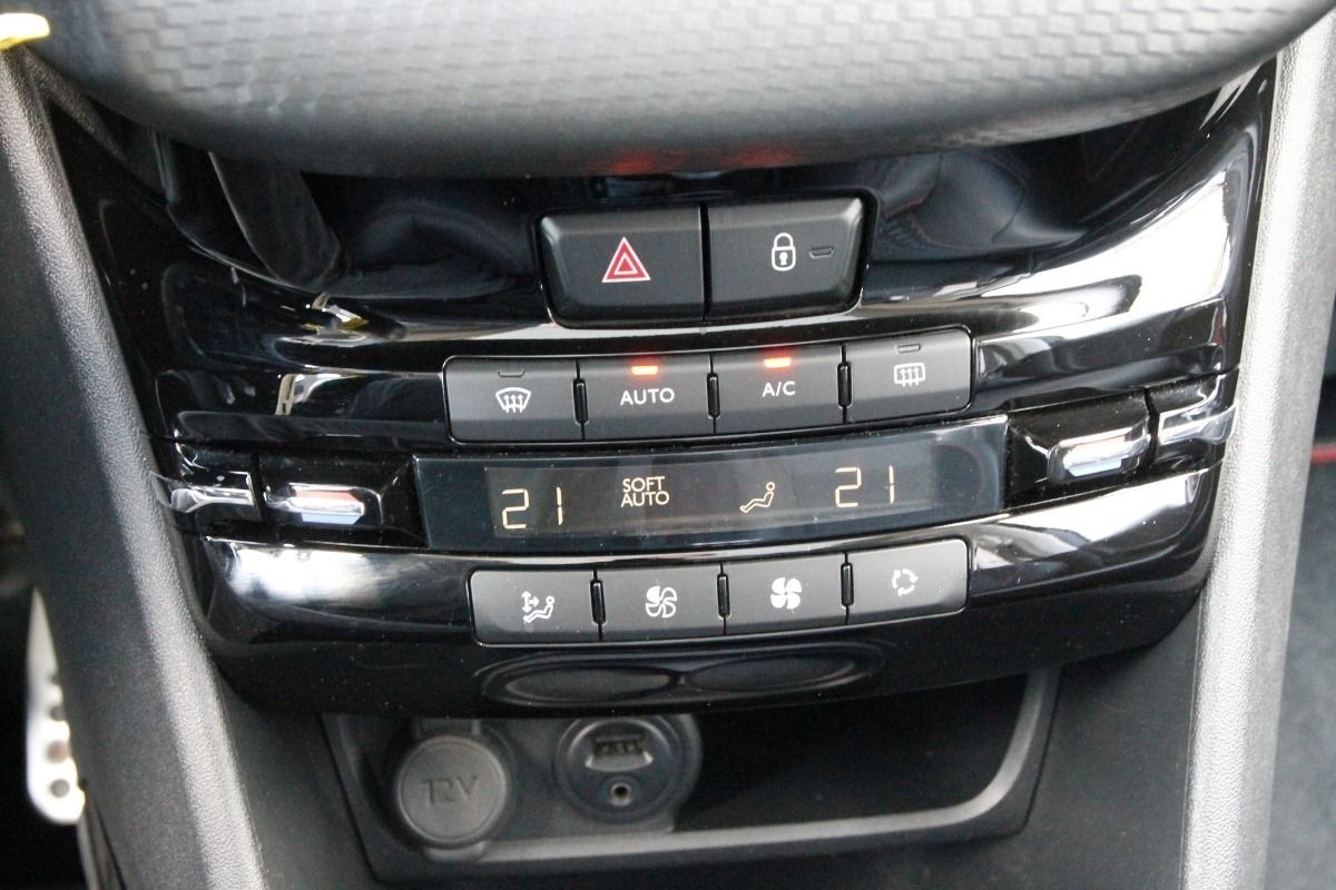 Fahrzeugabbildung Peugeot 2008 Allure