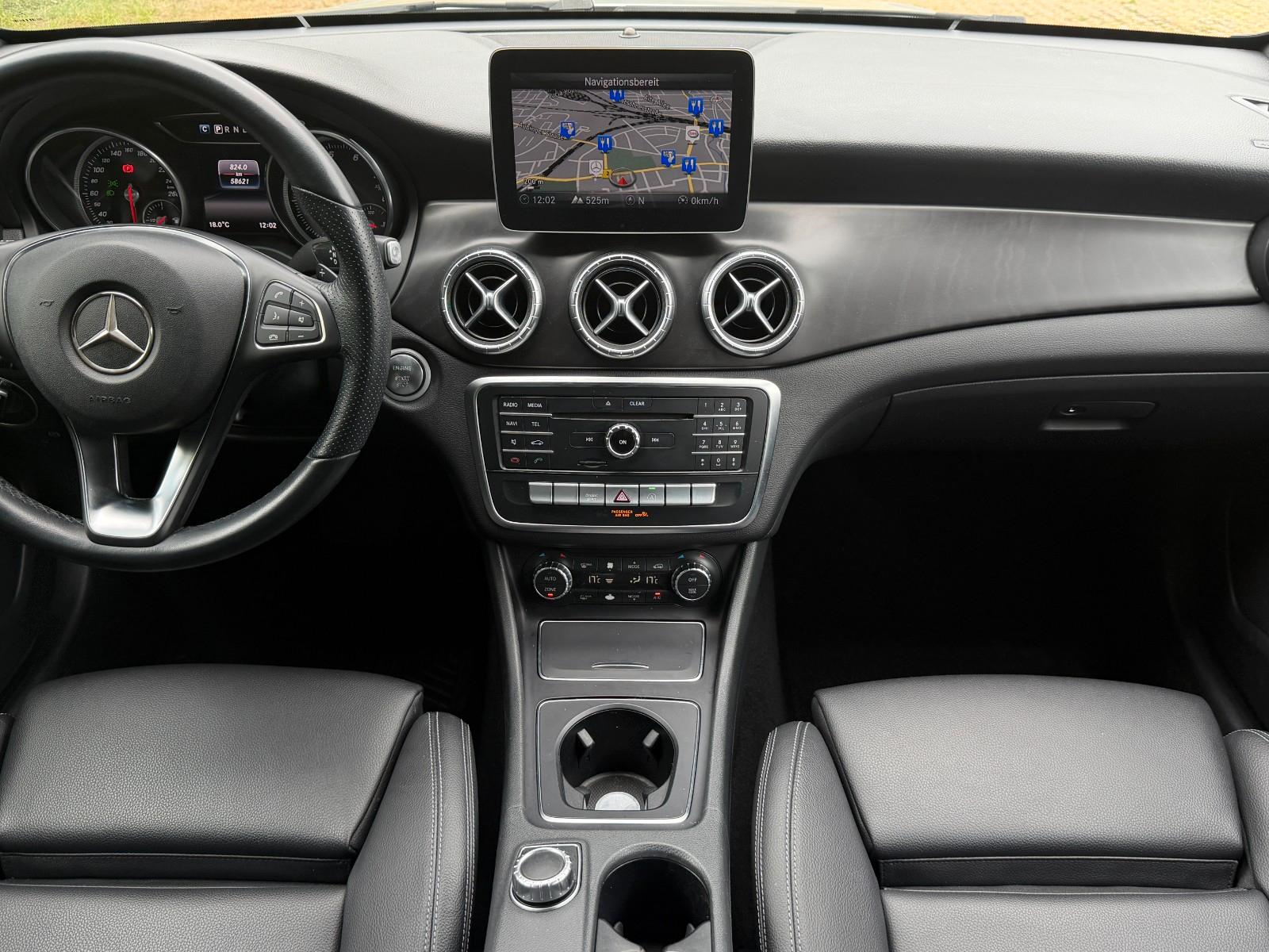 Mercedes-Benz CLA 250 Coupe *Leder *Navi *Kamera *Memory *LED