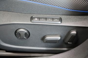 Volkswagen Golf VIII Lim. R 20 Years 4M Leder Pano