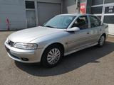 Opel Vectra 1.6 16V 1.Hand Behindertengerechter Umbau - gebrauchte Opel Vectra aus dem Jahr 2001
