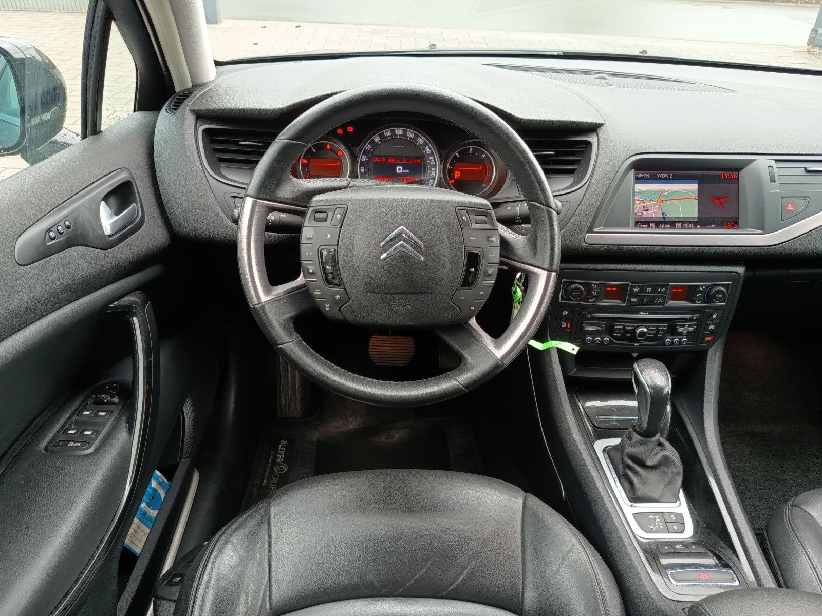 Fahrzeugabbildung Citroën C5 Tourer Exclusive NAVI KLIMAAUTO LEDER AHK SHZ