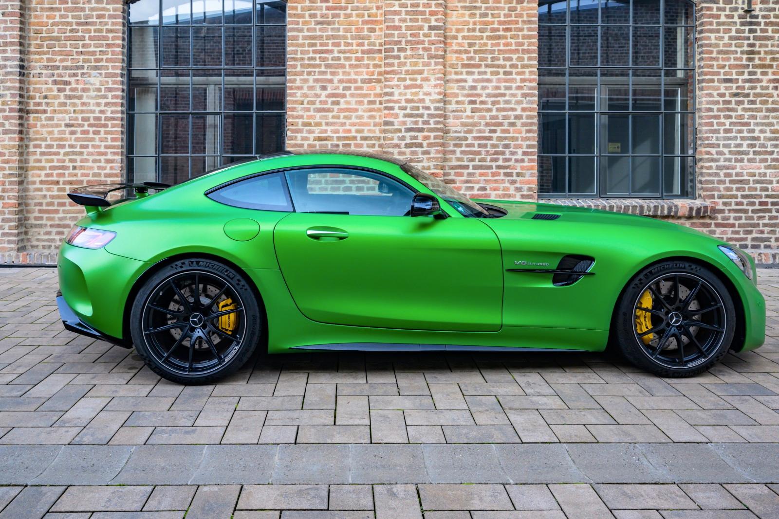 Mercedes-Benz AMG GT R