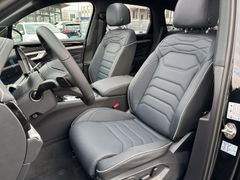 Fahrzeugabbildung Volkswagen Touareg 3.0 TDI 4M R-Line PANO DYNAUDIO STANDHZG