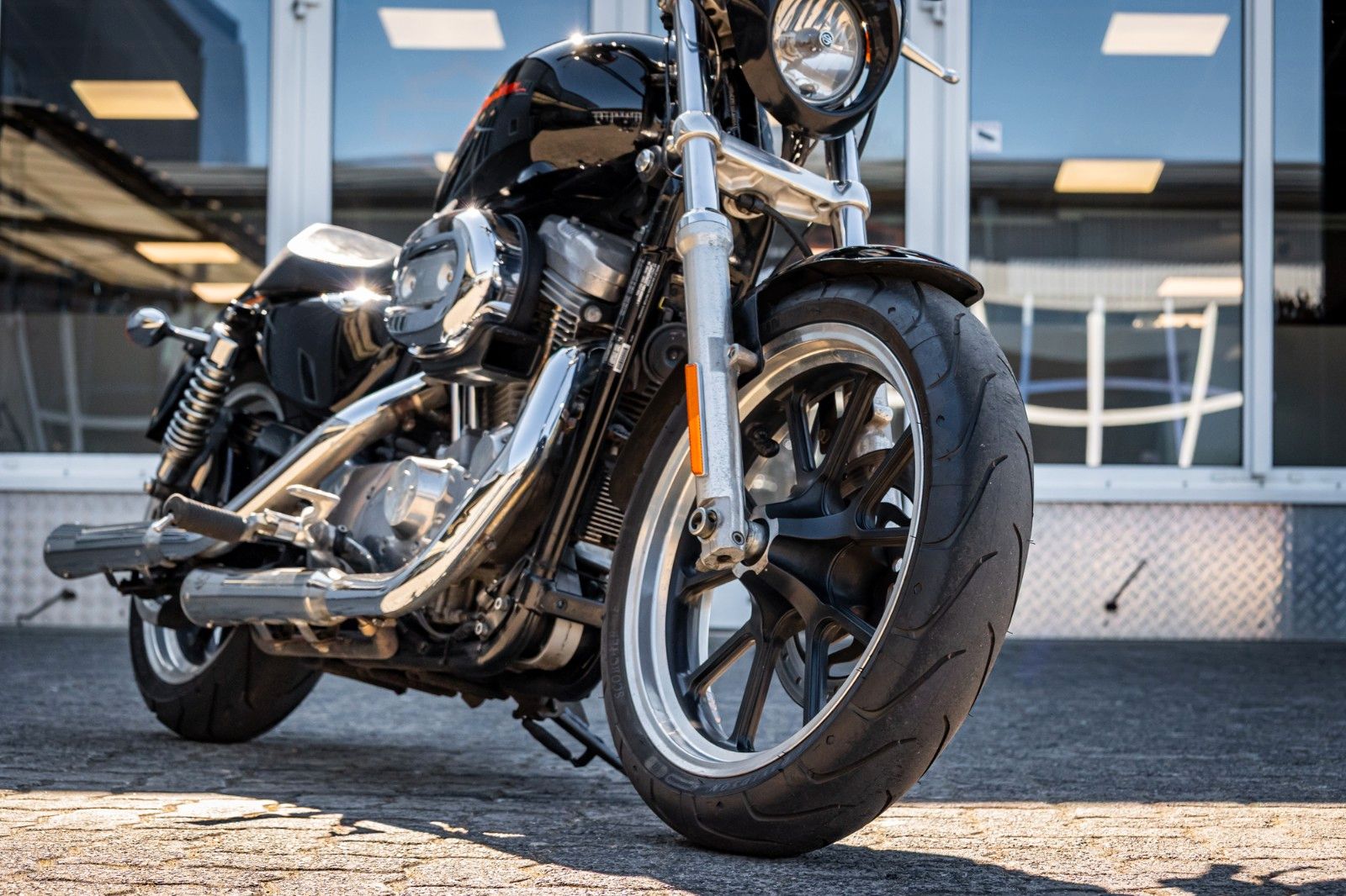 Fahrzeugabbildung Harley-Davidson XL883L SUPERLOW SPORTSTER - A2 TAUGLICH - FALCON