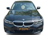 BMW 320i Sport Line SHZ*PDC*Lenkradheiz.*SpurhalteAs - BMW 3er Reihe in Essen
