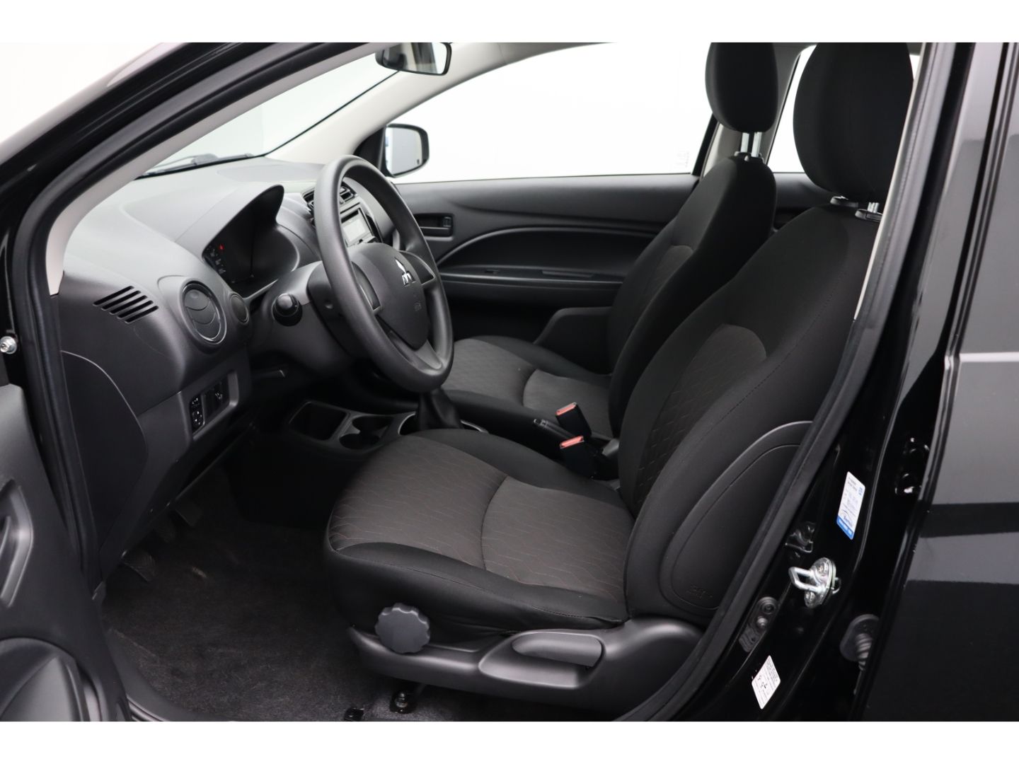 Fahrzeugabbildung Mitsubishi Space Star 1.2 Spirit Garantie