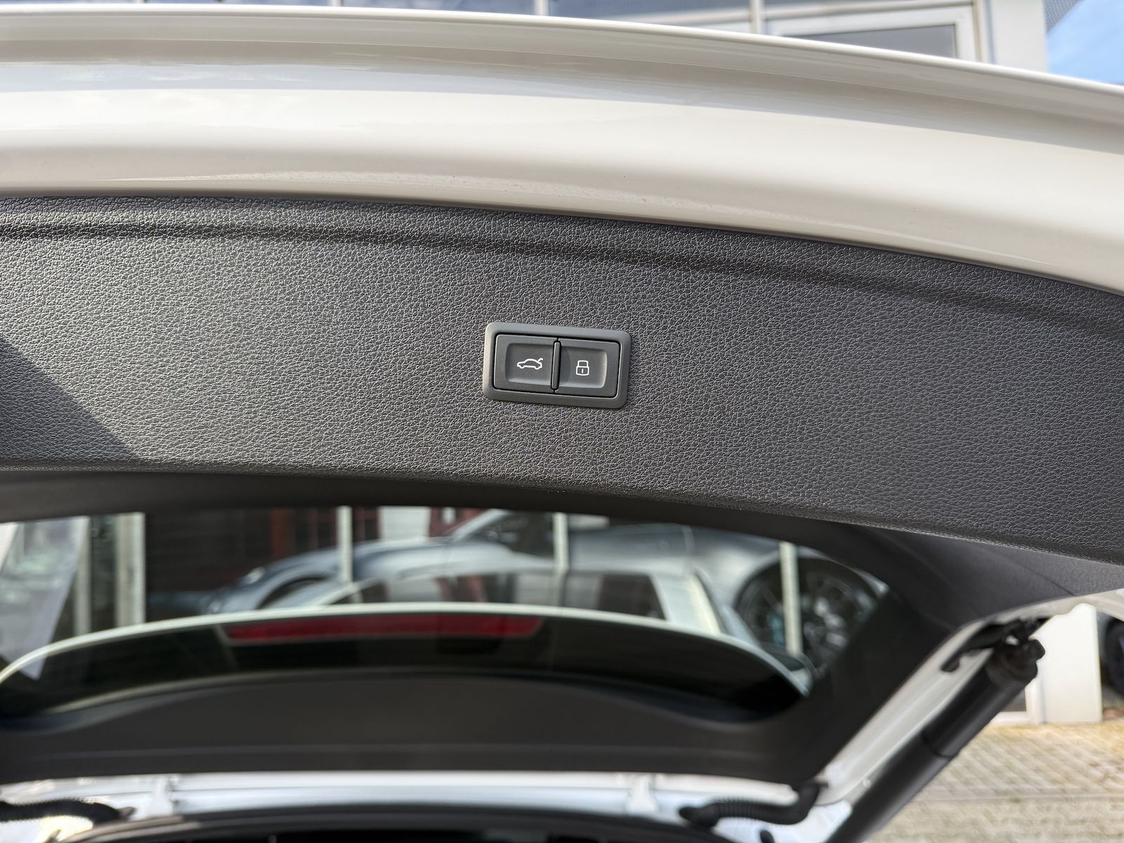 Fahrzeugabbildung Audi Q5 40 TDI qu. Sport S-LINE|NAVI|R-KAMERA|PANO