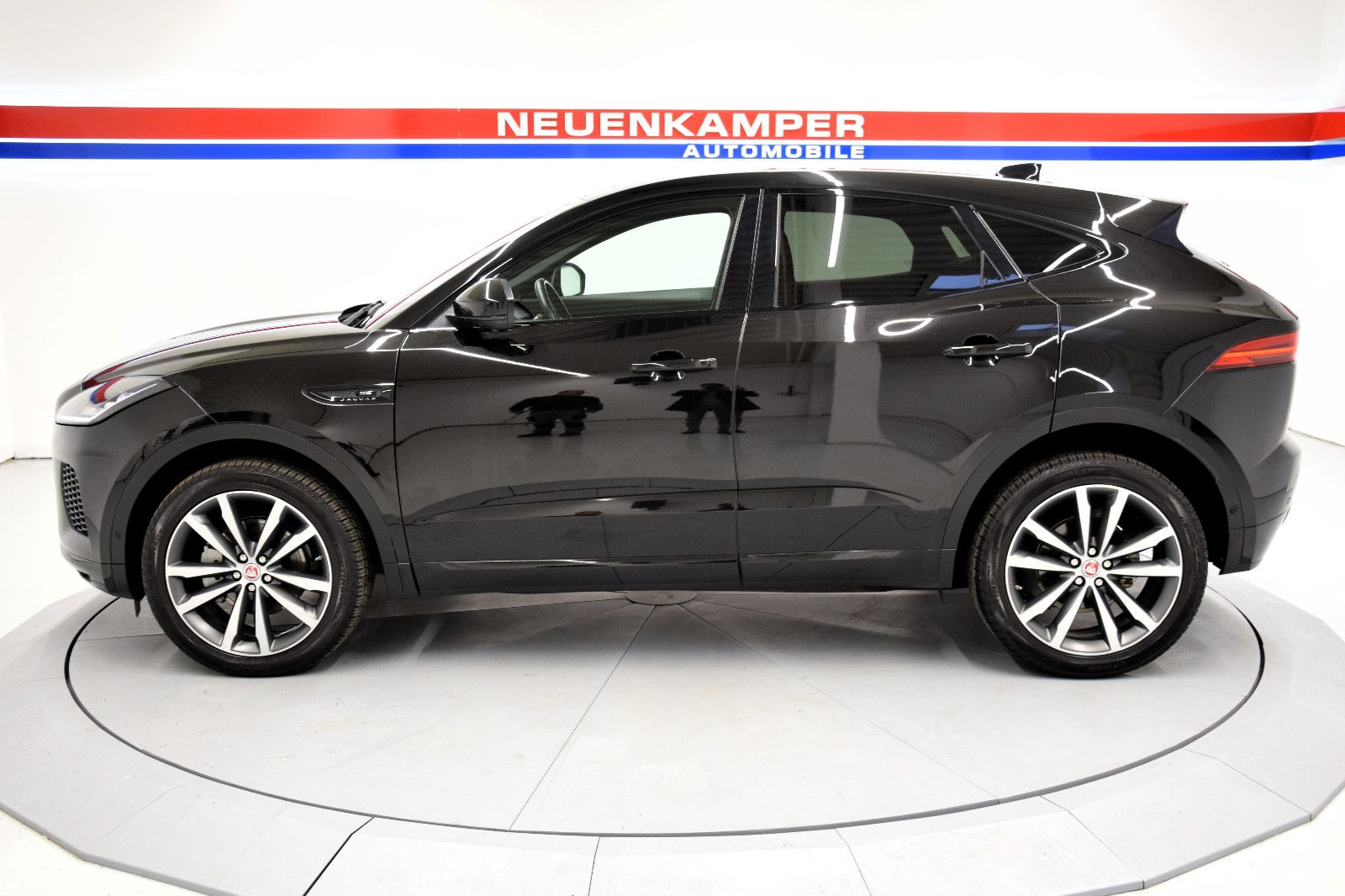 Fahrzeugabbildung Jaguar E-PACE R-Dynamic SE AWD 14-Wege Memory 20"